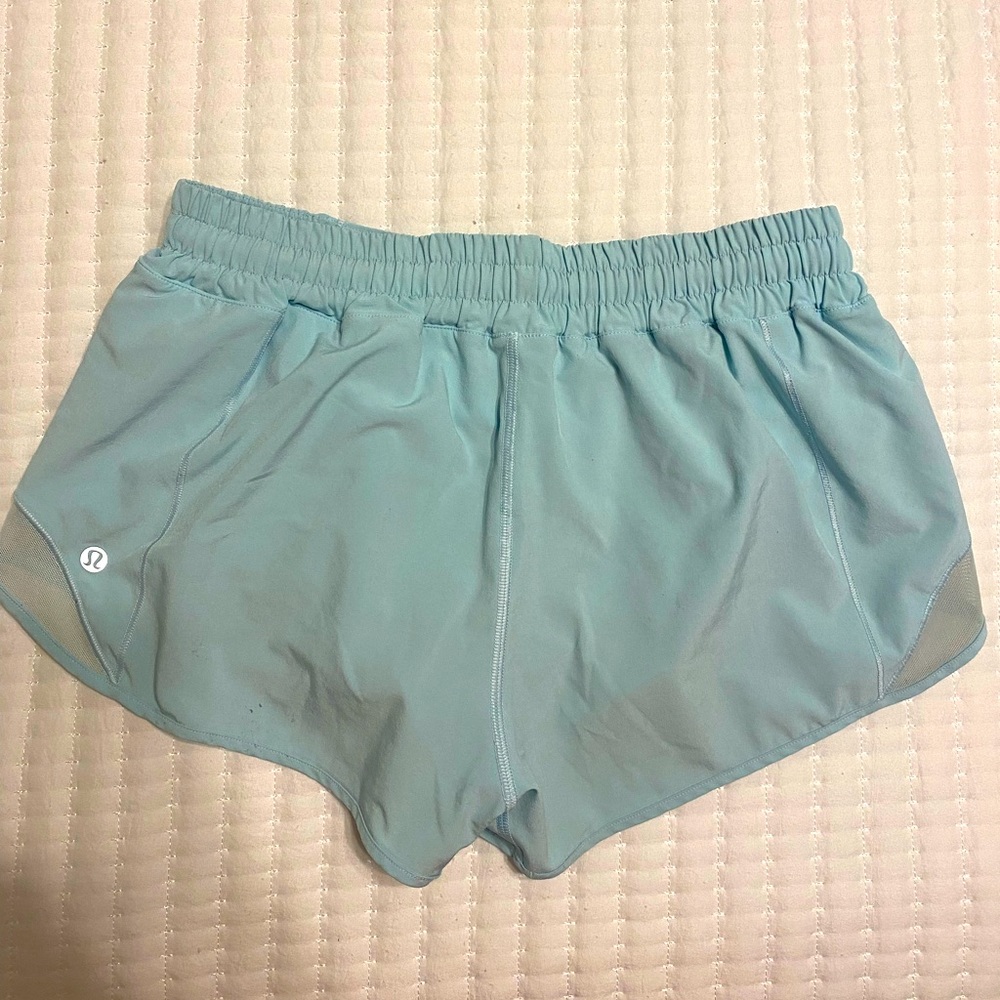 Lululemon Hotty hot 2.5 inch shorts